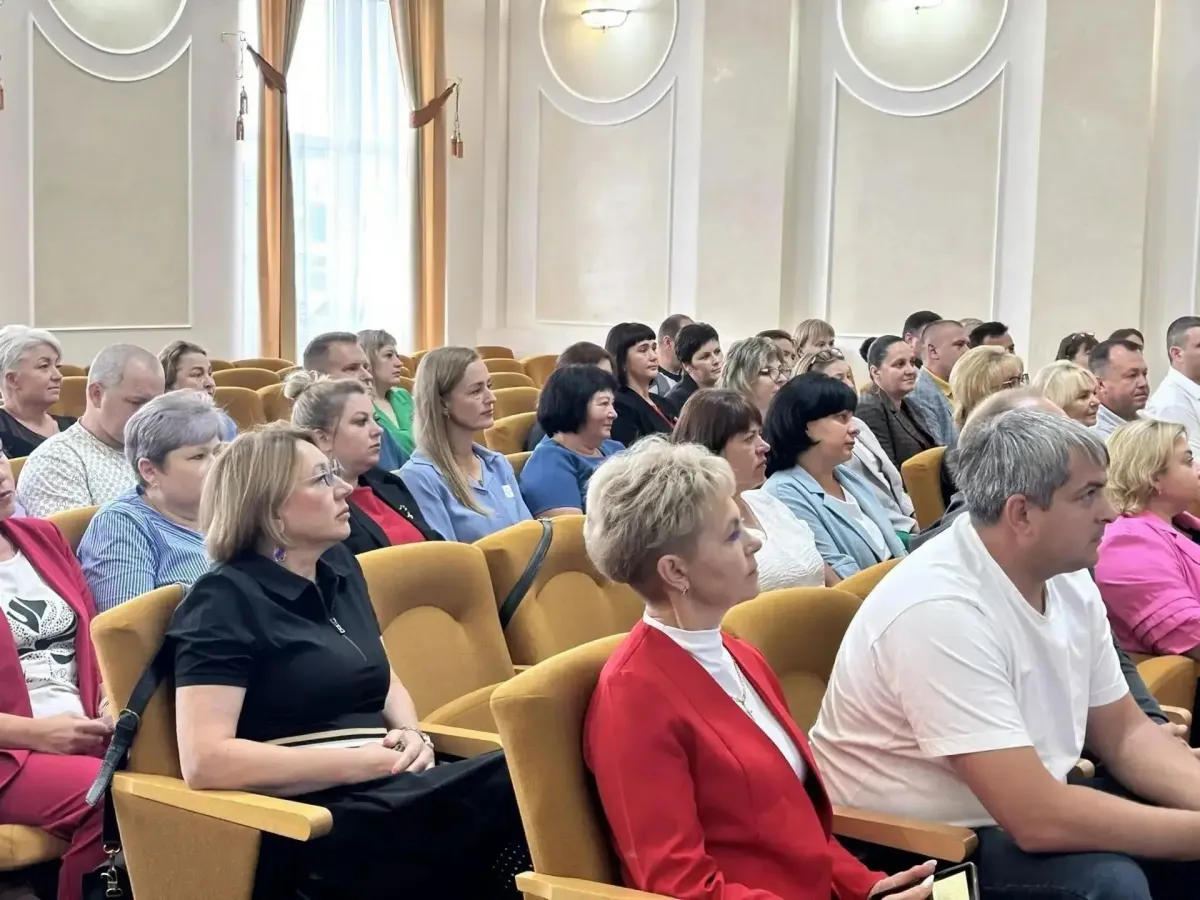 В Вейделевском округе обсудили ремонт техникума, поддержку участников СВО и проблемы молочного кооператива